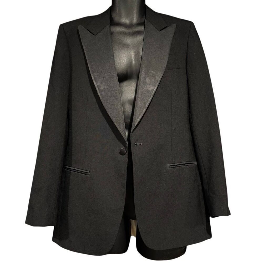Calvin Klein Wide Peak Lapel Single Button Black Tuxedo Men’s 34R